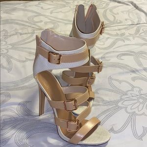 Strappy sandal